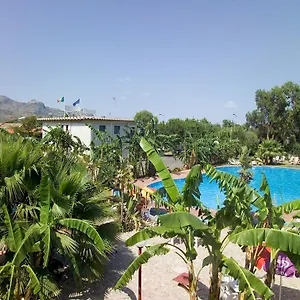 villaggio-alkantara.sicilyhotelsitaly.net/